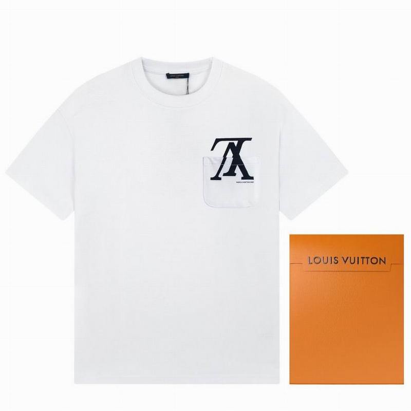 Louis Vuitton Men's T-shirts 931